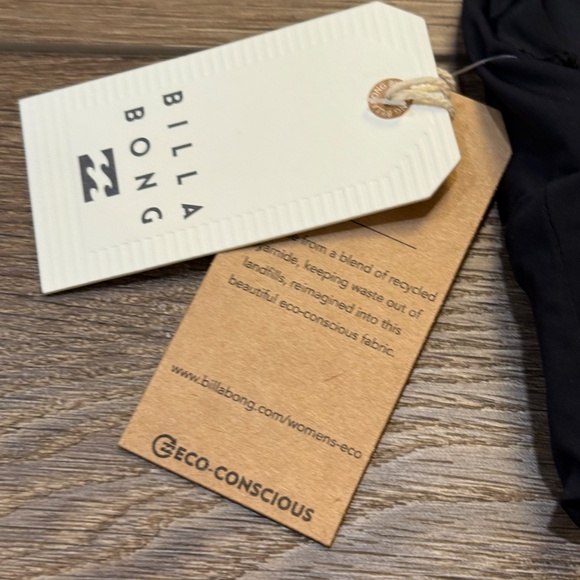 Billabong Women's Sol Searcher V-Neck Black Swim Top, NWT, Size Small - Picture 8 of 11